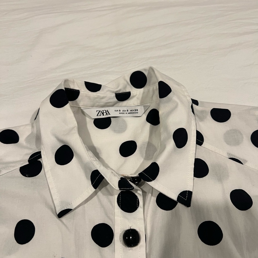Zara Polka Dot Button-Up Cropped Blouse - Picture 4 of 6